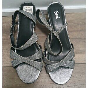 Fioni Silver Strappy Heels Women’s Size 8Wide Metallic Glitter